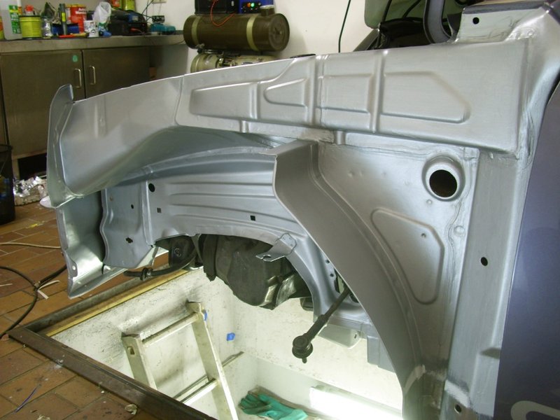 DSCI0213 (Andere).JPG (157.2 KiB) 44694 mal betrachtet Silber. Gestrichen, nicht gerollt.