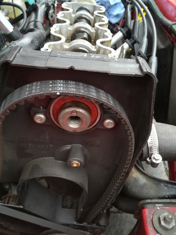 NockenwellenradAusbauen2.jpg (205.94 KiB) 17996 mal betrachtet Nockenwellenstellung merken, NW-Rad ausbauen...