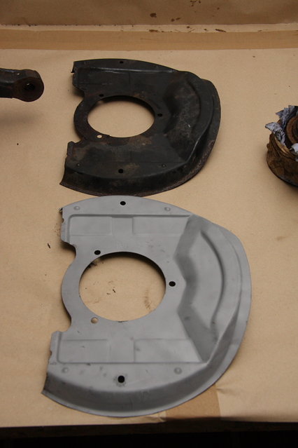 Cors268.JPG (369.47 KiB) 30184 mal betrachtet Und dann noch das erte Teil gestrahlt. Vorher/Nachher