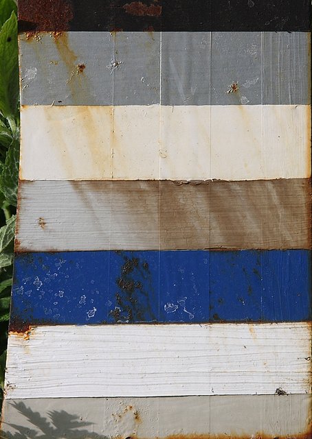 rost50.JPG (434.83 KiB) 83227 mal betrachtet Und die untere Hälfte