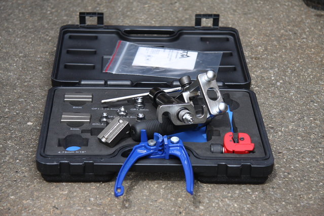 cors469.JPG (478.4 KiB) 49345 mal betrachtet Gutes Werkzeug kann man nie genug haben^^